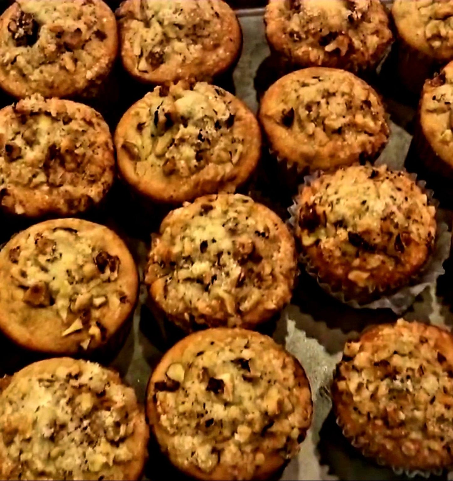 Banana Chocolate Chip Cupcakes (12 pcs)