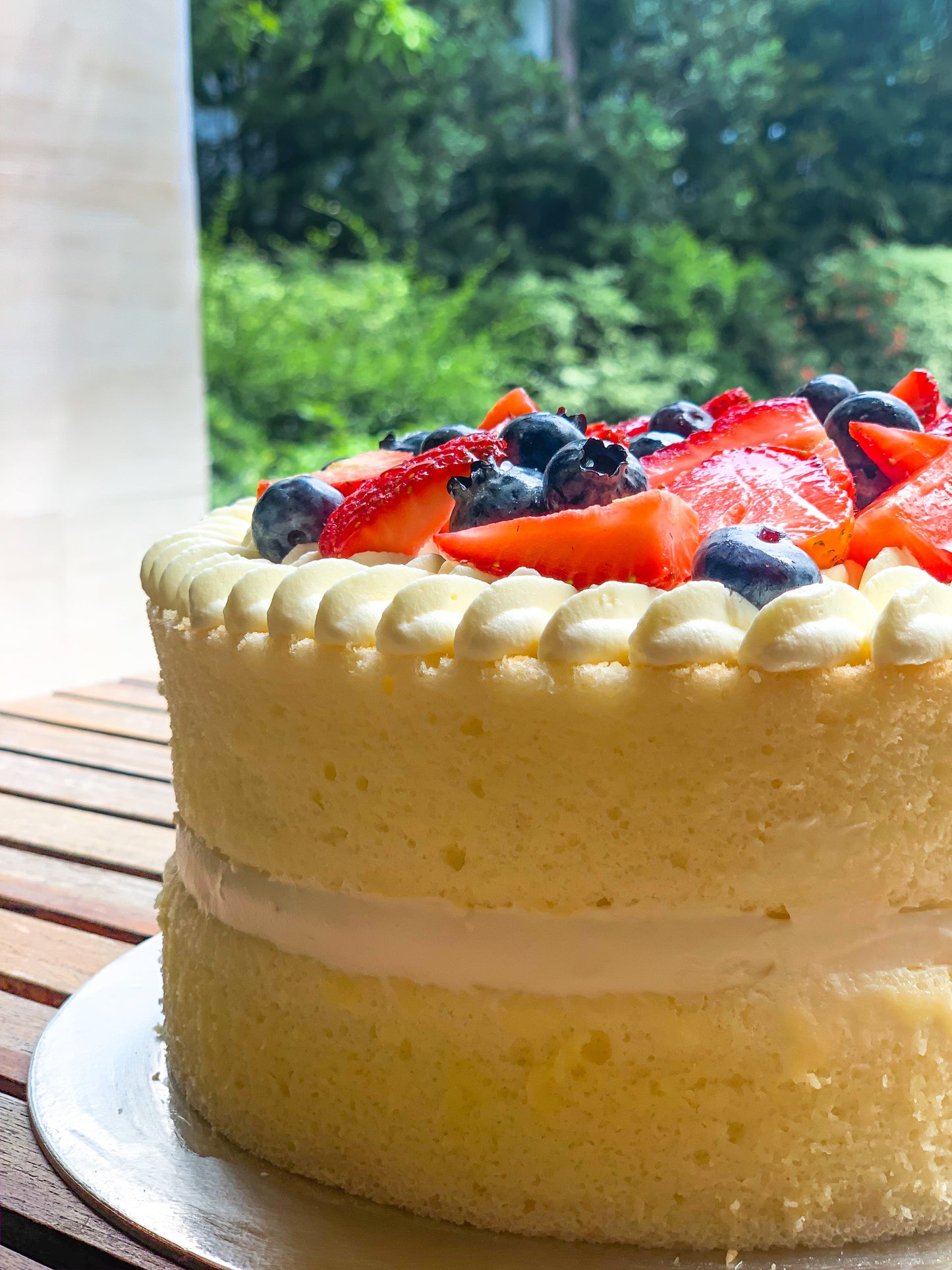 Berry Mascarpone Cake